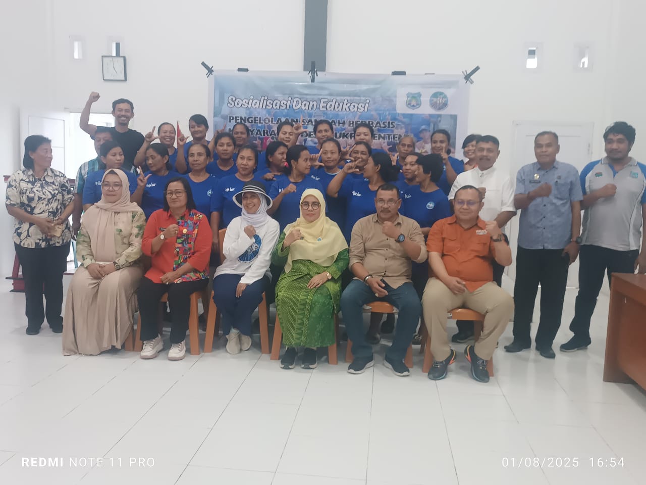 Yayasan Pemerhati Lingkungan Gelar Sosialisasi dan Edukasi Pengelolaan Sampah Berbasis Masyarakat di Desa Lukpanenteng